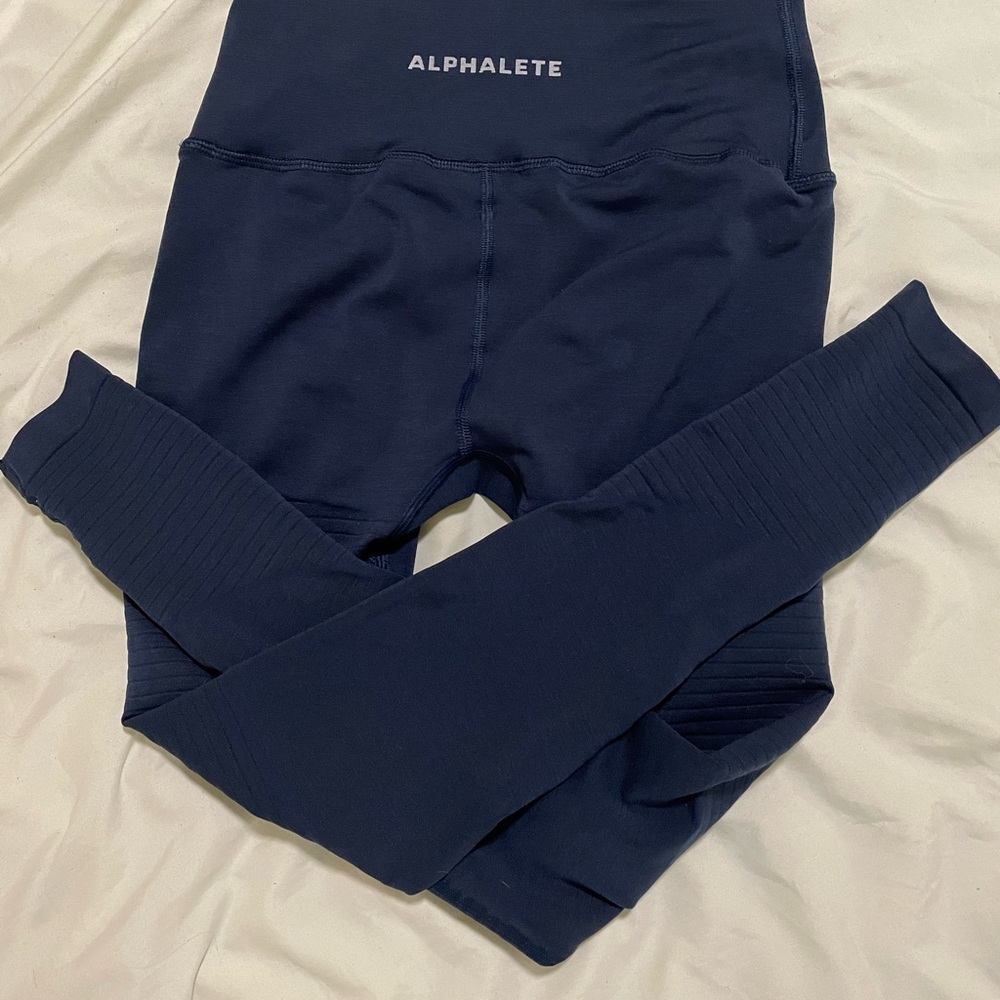 Alphalete leggings got as gift never worn